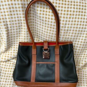 Dooney & Bourke tote forest green
